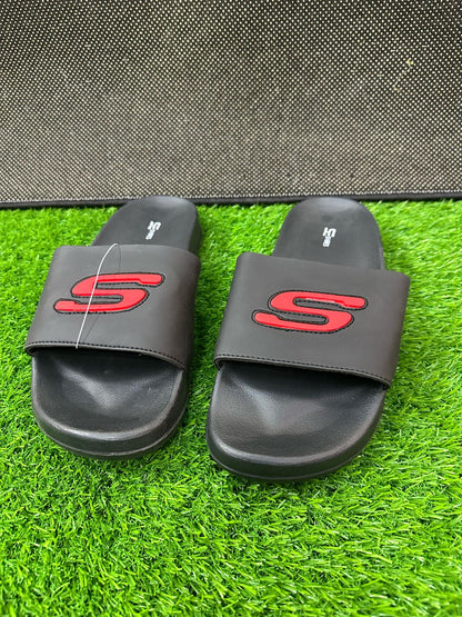 SKECHERS -SOFT COMFORT MEDICATED SLIPPERS-FULL BLACK S